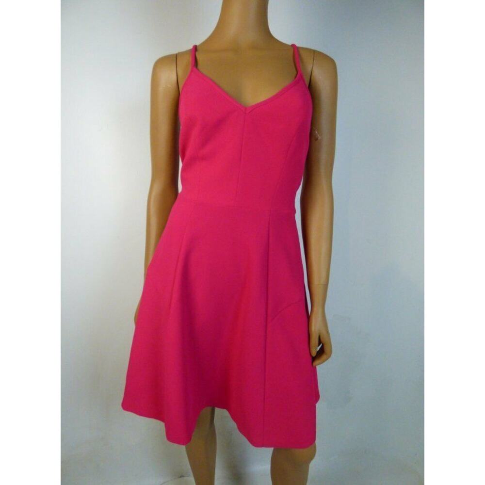 $248 Trina Turk Pink Vneck Cutout Back Fit & Flare Cocktail Dress 4 NWT
